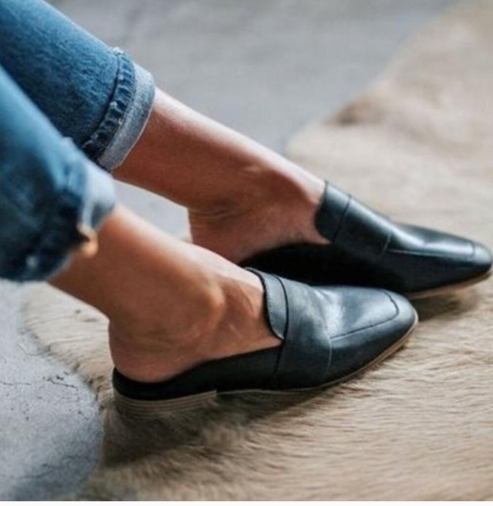Free People Woman At Ease Black Leather Loafer Mule Shoes Size 38.5/USA 8.5